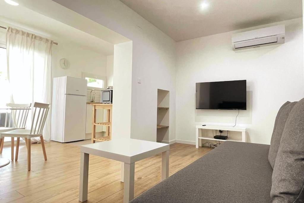 Cozy & Elegant Appartement נרבון מראה חיצוני תמונה